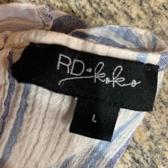 Flowy Boho Linen Top - Picture 5 of 5